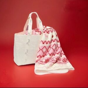NWT PINK Victorias SECRET Sparkle White and Pink Tote Bag and Blanket